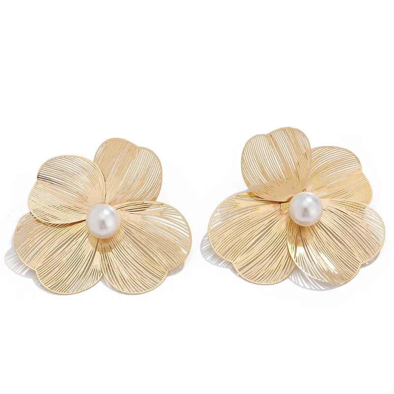 Vintage Metal Flower Stud Earrings