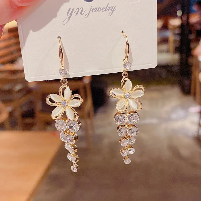 Elegant Zircon Flower Earrings