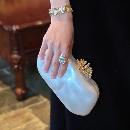 Women’s Acrylic Flower Clutch Purse
