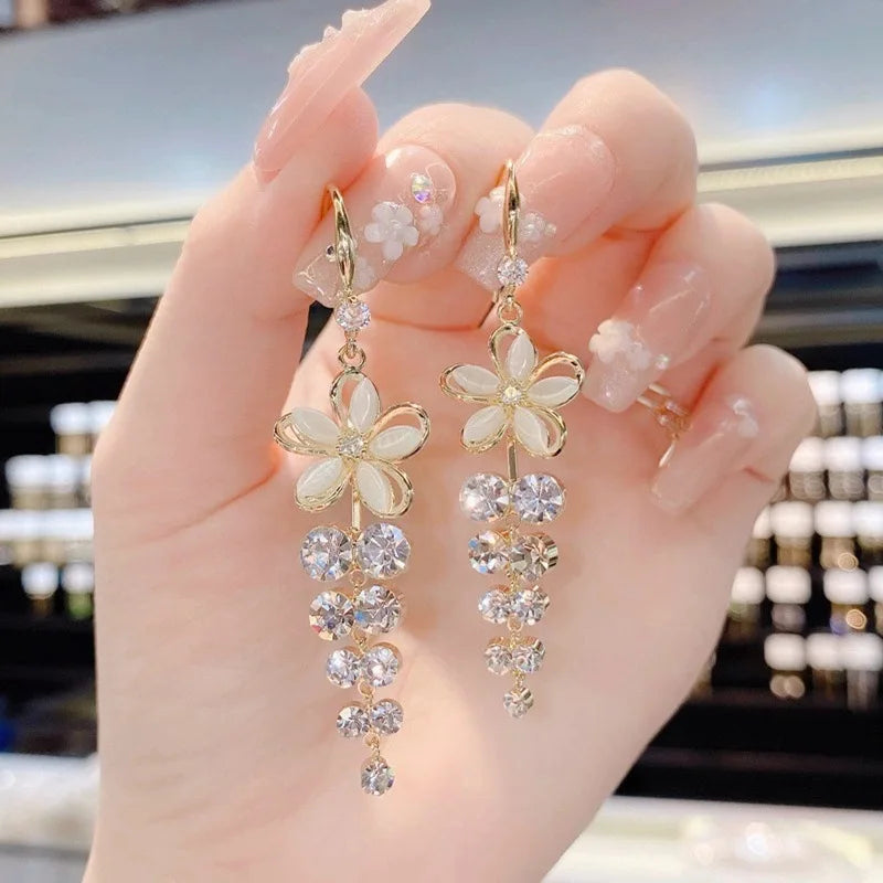 Elegant Zircon Flower Earrings