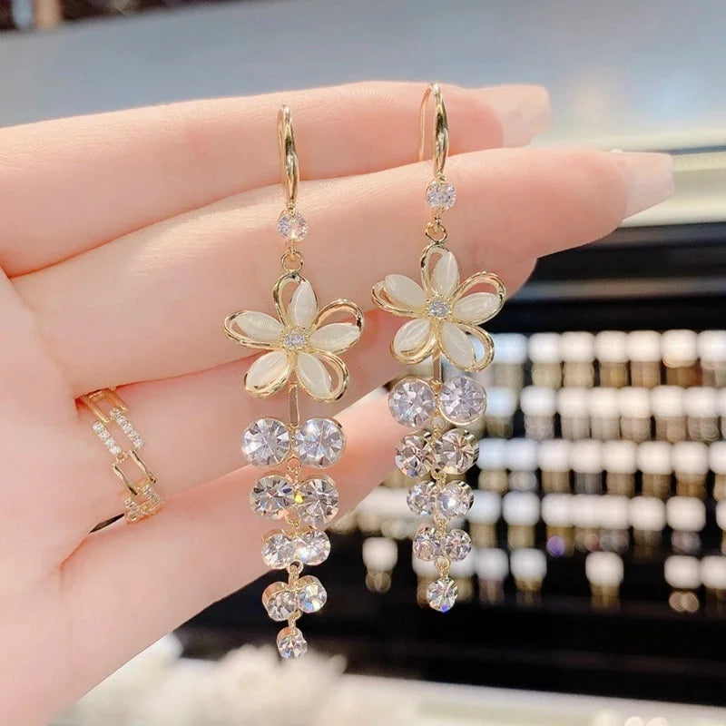 Elegant Zircon Flower Earrings