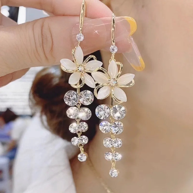Elegant Zircon Flower Earrings