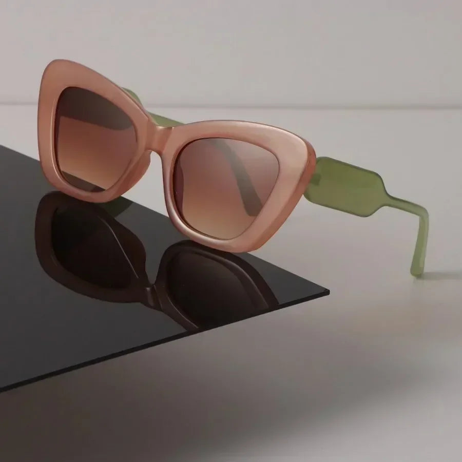 Women’s Retro Oversized Sunglasses